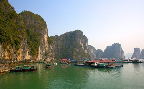 Halong Bay - Vietnam - Tourism