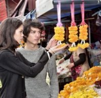 Couple at the Pak Klong Talaat, Bangkok