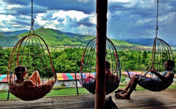 Hanging out in Pai