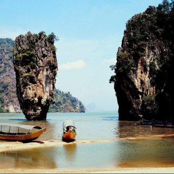 Include a variety of activities in your Thailand vacation, such as a visit to Krabi's beaches.